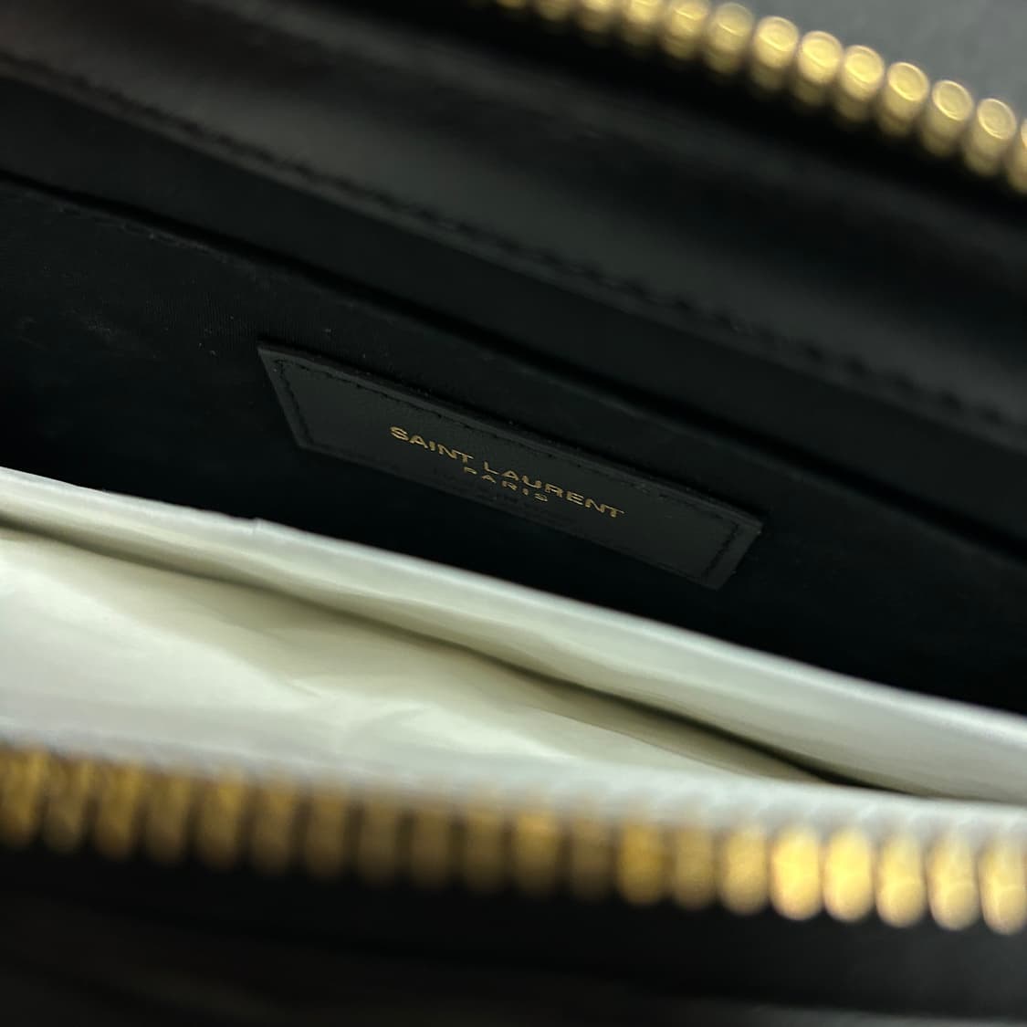 입생로랑 모노그램 클러치 스몰 상품이미지6