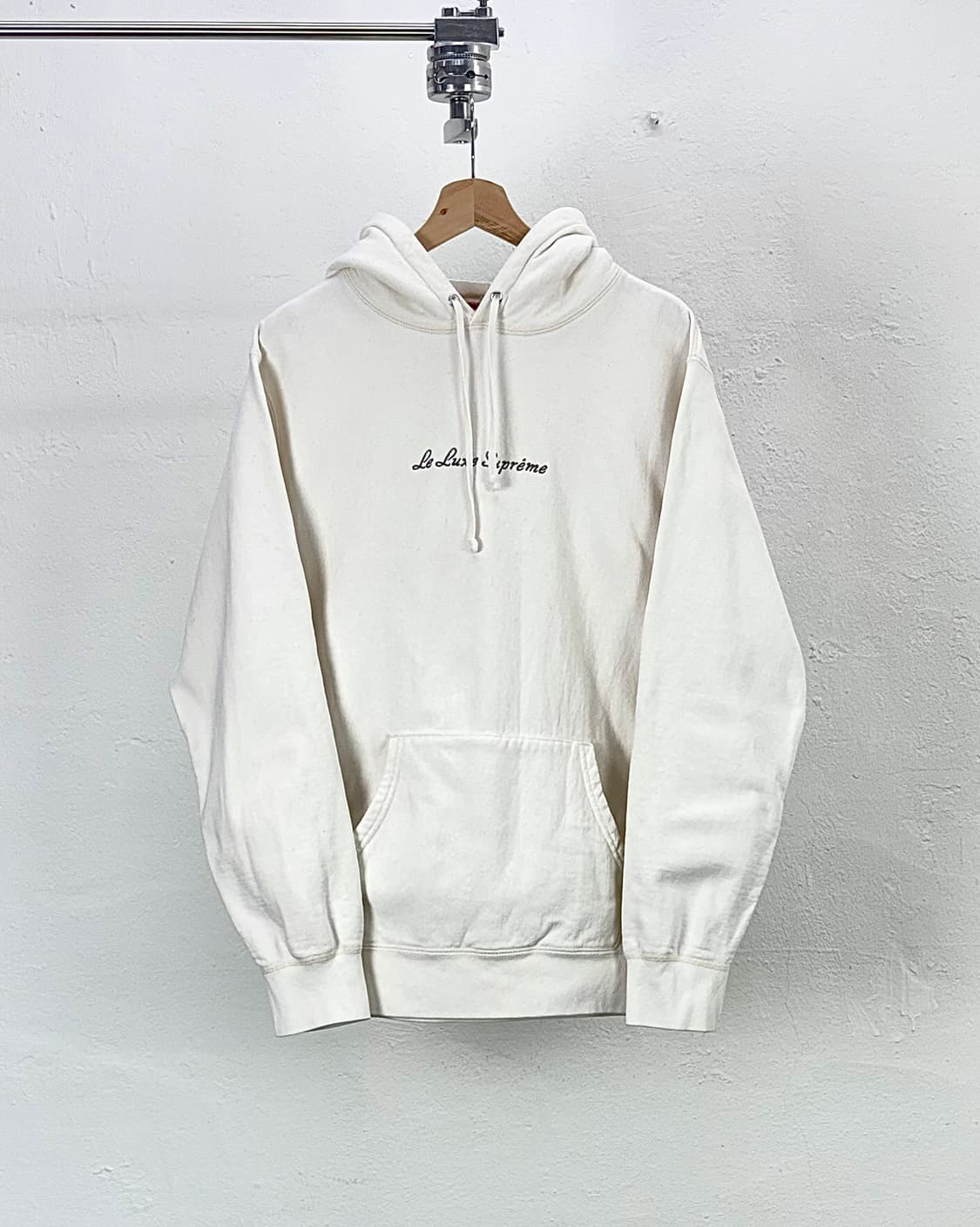 슈프림 19ss 르 럭스 화이트 후디 스웨트 셔츠 상품이미지1