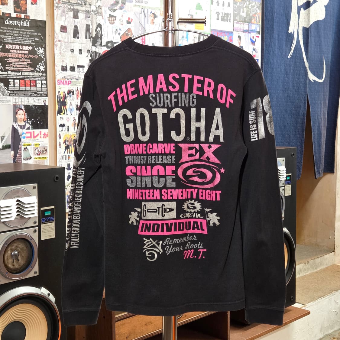 JPN 갓챠 레터링 슬림핏 롱슬리브 상품이미지1