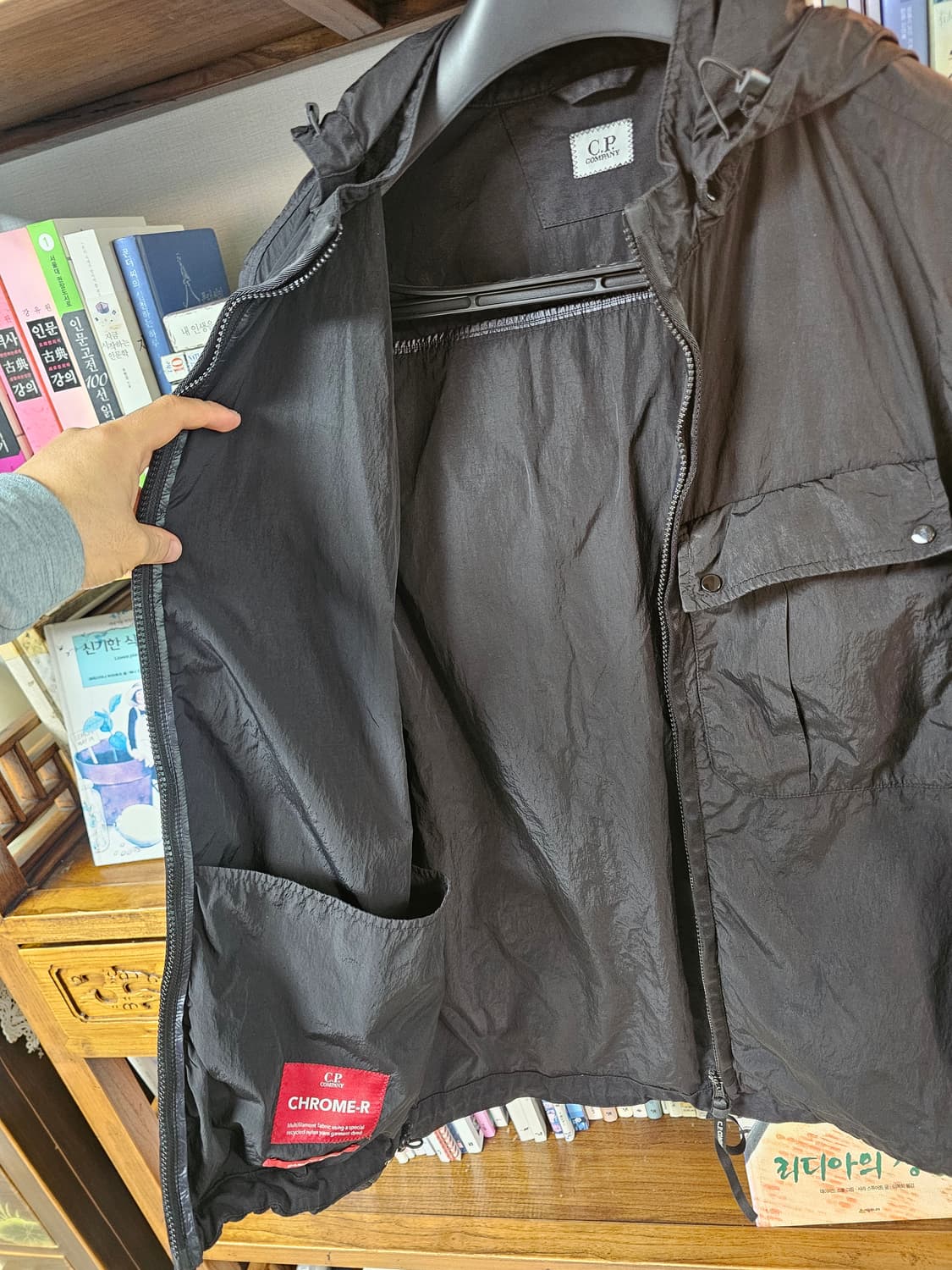 거의 새상품 씨피 CP컴퍼니 고글 자켓 XL 팔아요 상품이미지6