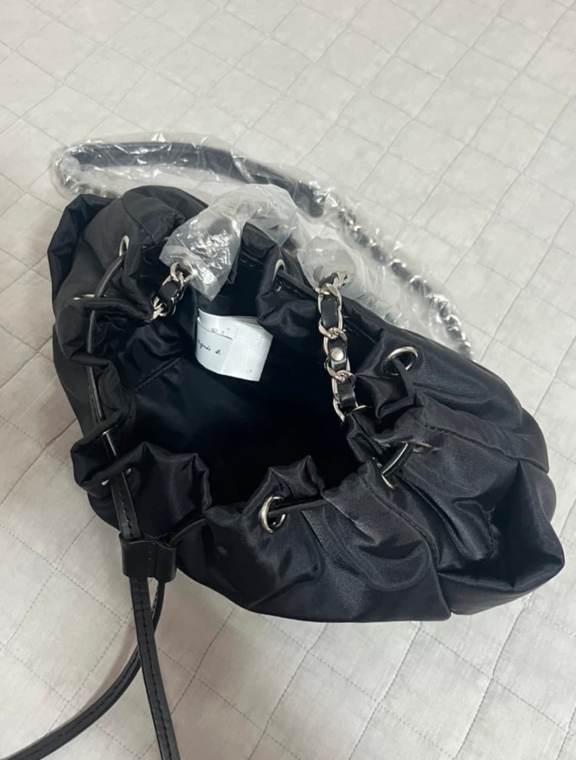 [새상품] 아네스베 agnesb 소가죽 체인 버킷백 블랙 상품이미지2