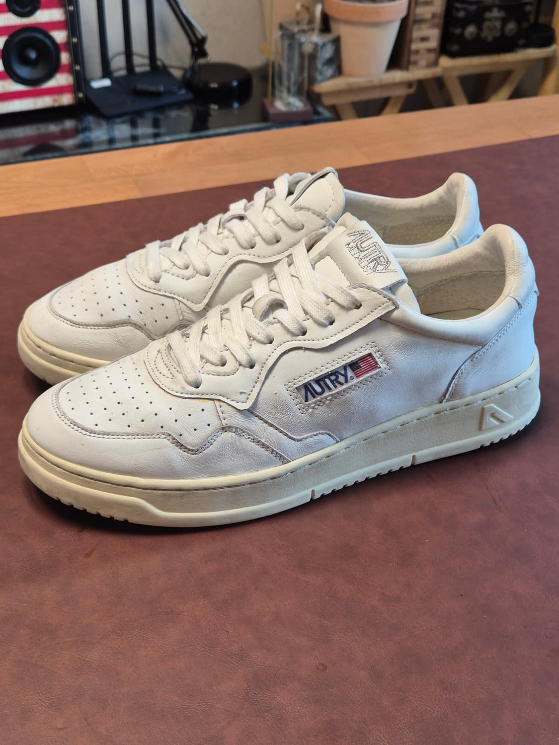 270-275(43) 오트리 메달리스트 로우  상품이미지2