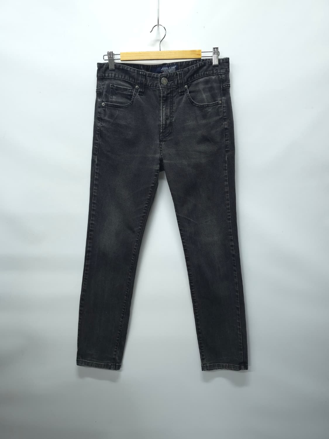 ​게스 GUESS 블랙 워싱 슬림 데님 팬츠 (30) 상품이미지1