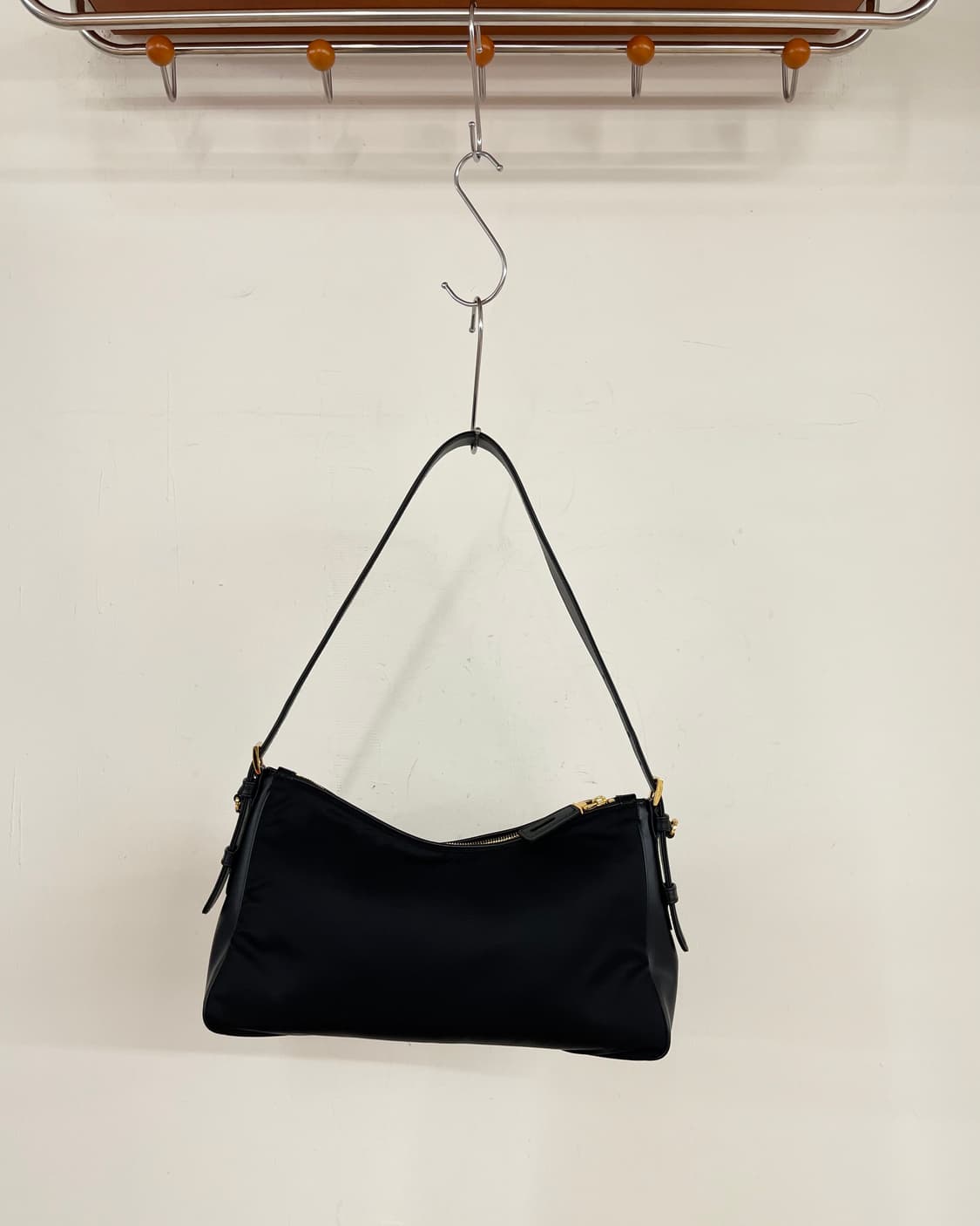 프라다 블랙 에메 리나일론 숄더백 상품이미지4