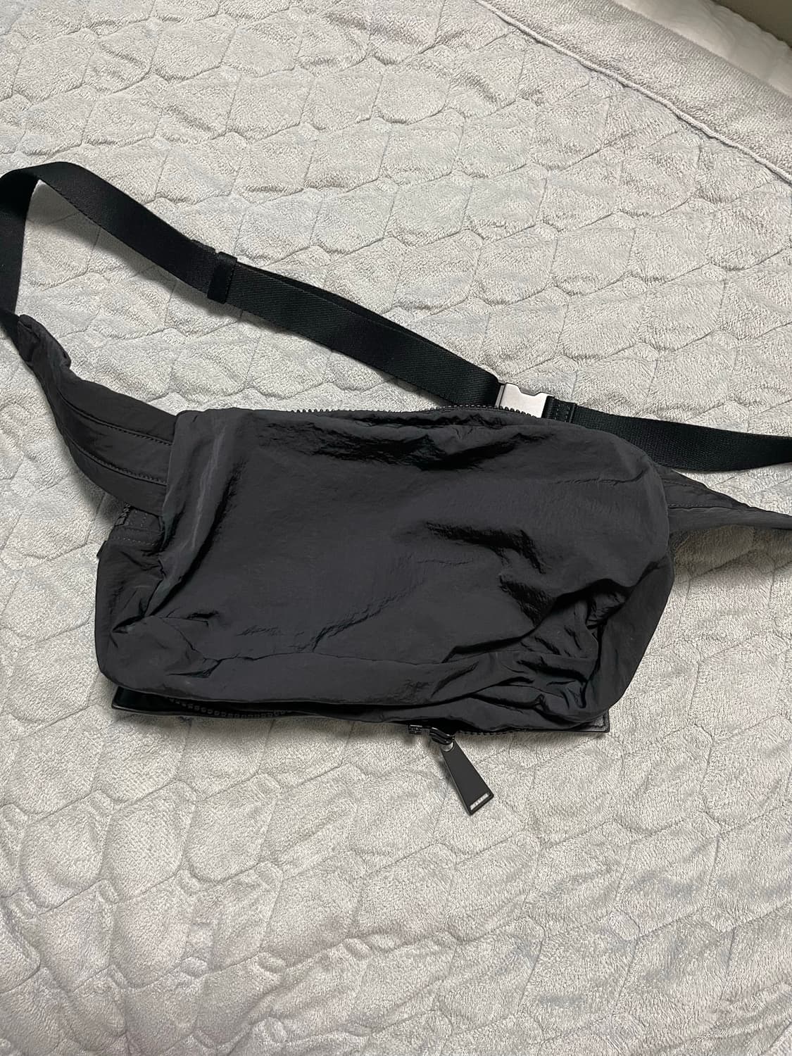 보테가베네타 힙색 상품이미지3