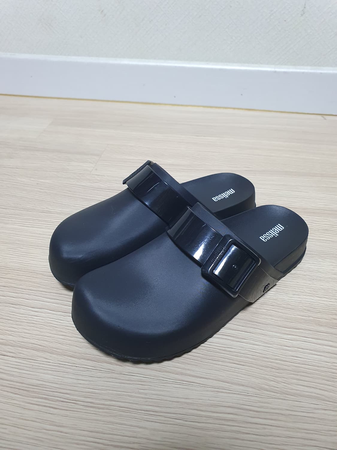 멜리사 버클 뮬 블랙 슬리퍼 240 상품이미지5