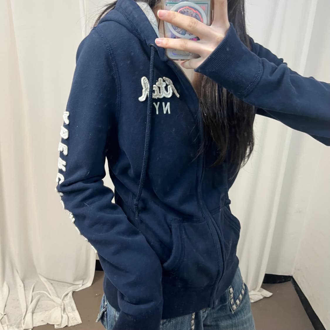 Abercrombie navy zip-up hoodie 상품이미지3