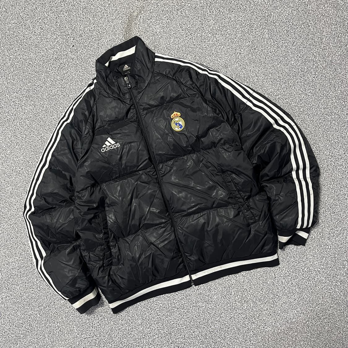아디다스 레알마드리드 패딩 상품이미지1