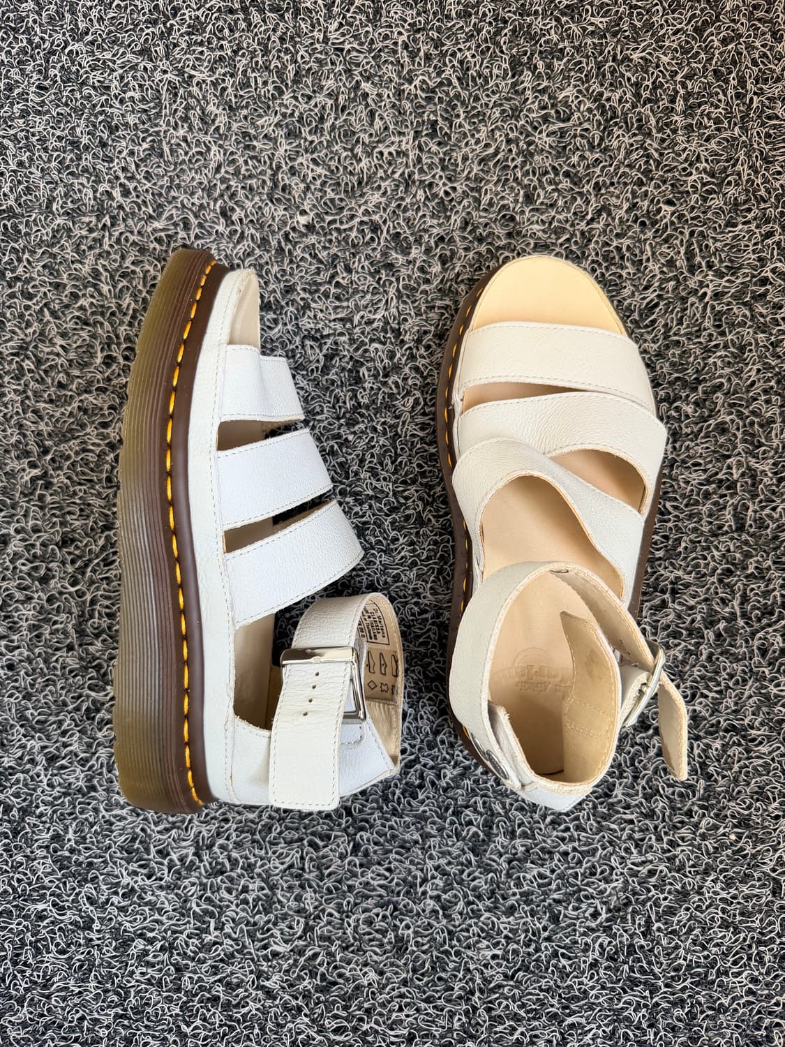 닥터마틴 클라리사 화이트 레더 샌들 (Dr. Martens Clariss 상품이미지3