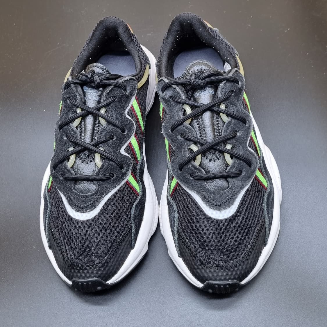 아디다스 오즈위고 여성운동화230  상품이미지2