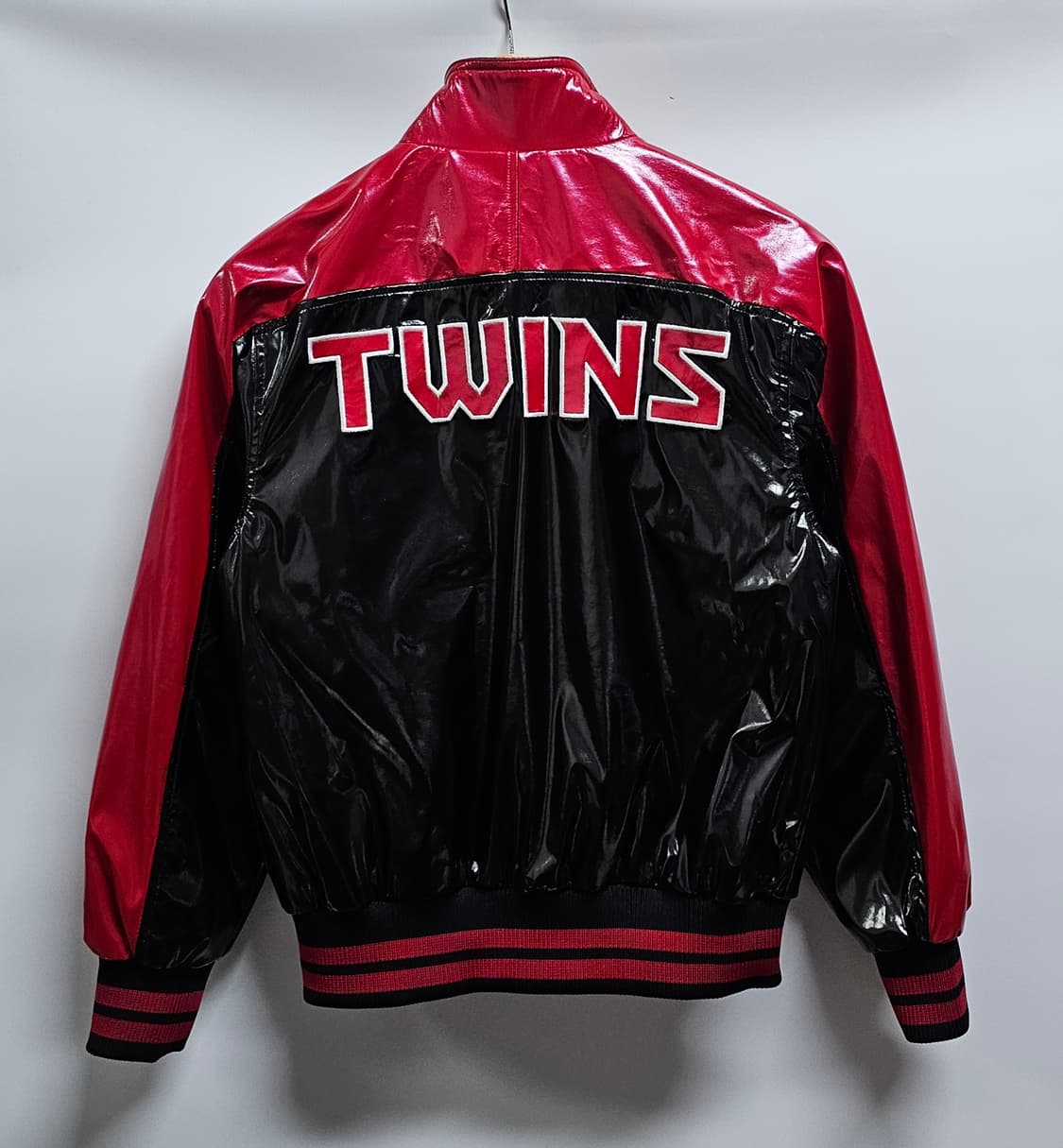 LG트윈스 여성 유광점퍼 85 상품이미지2