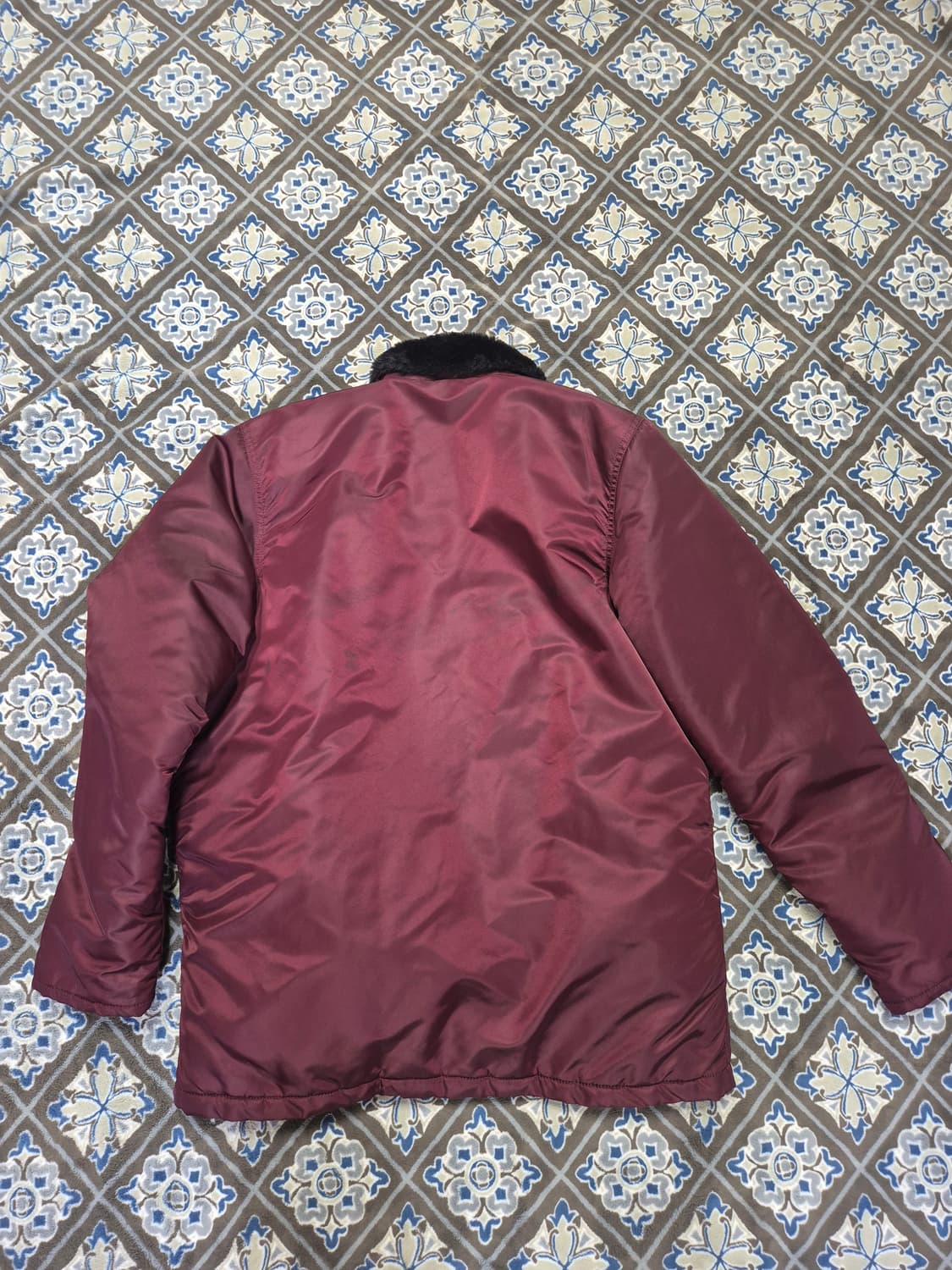 슈프림 패딩 상품이미지1