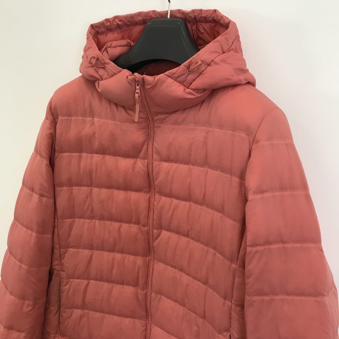 유니클로 울트라라이트다운 후드패딩 [여성XL] 북미판 상품이미지2