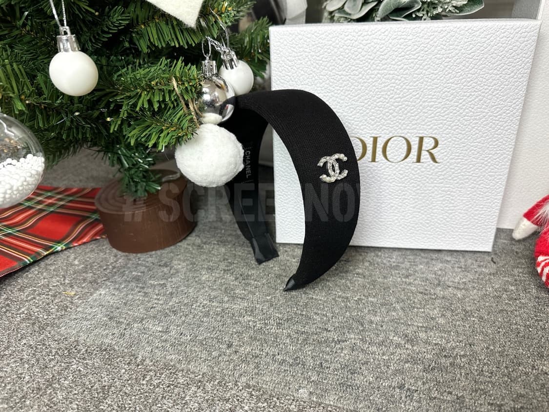 샤넬 진주 큐빅 머리띠 블랙 상품이미지10
