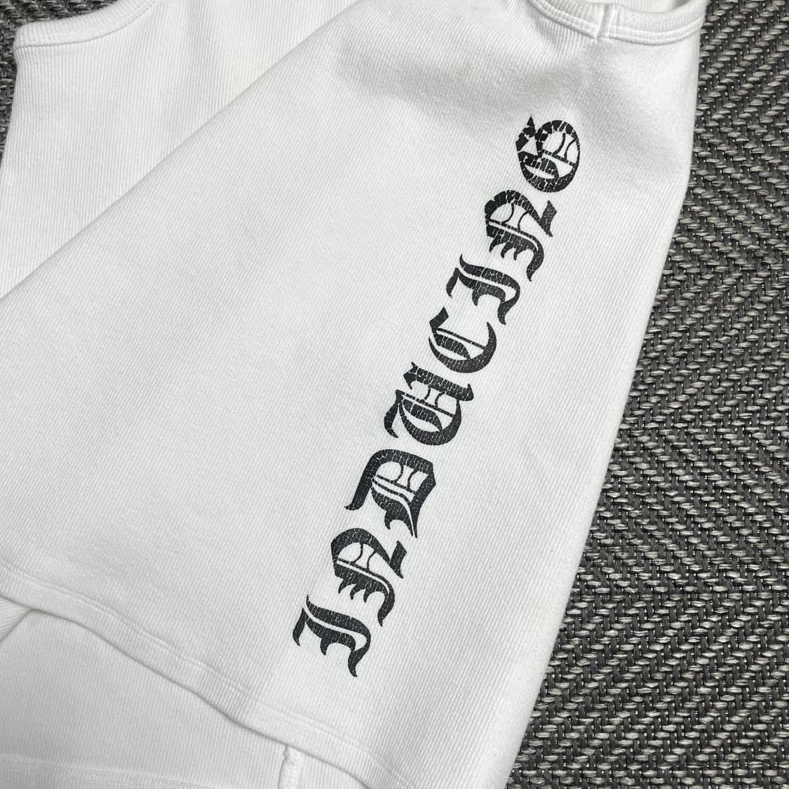 스키즘 인듀싱 로고 디테일 머슬 탑 슬리브리스 화이트y 5157 상품이미지4