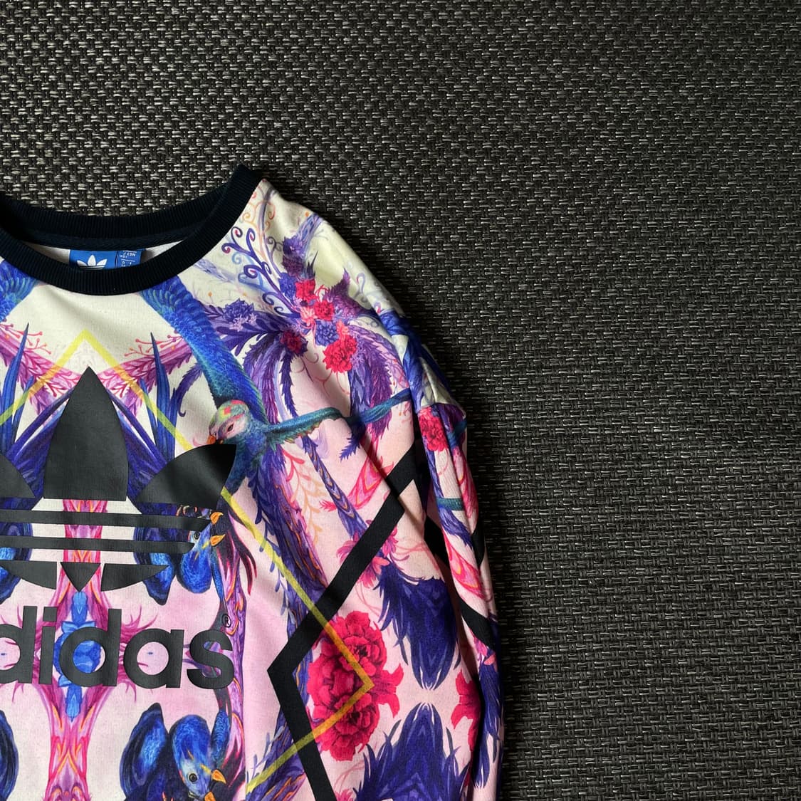 아디다스 핑크 블루 트레포일 프린팅 맨투맨 상품이미지4