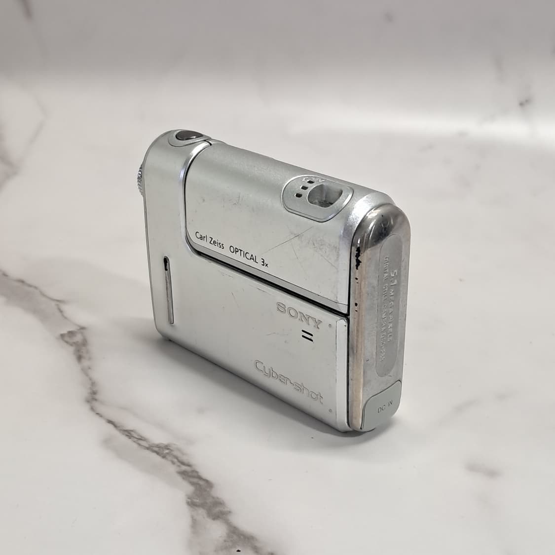 레드벨벳 슬기 디카! 소니 Cyber-shot 디지털 카메라 실버 상품이미지4