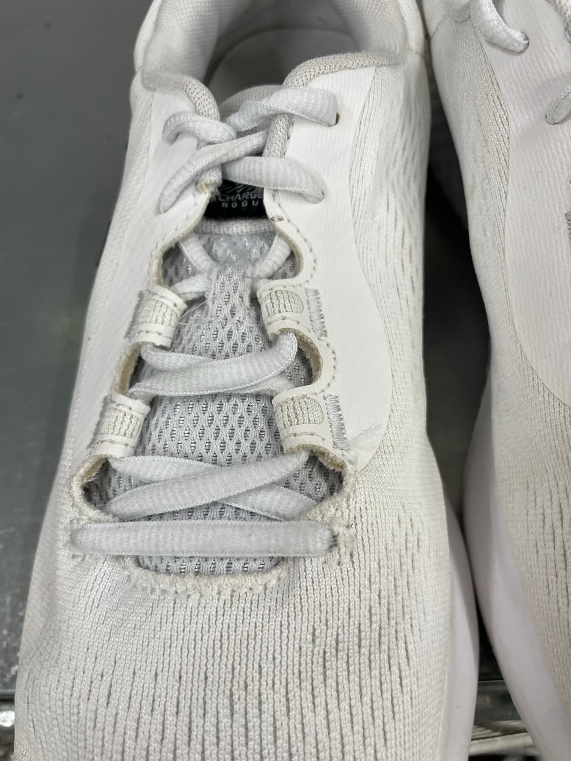 언더아머 차치드 로그 4 화이트 블랙 265 (gr-4611) 상품이미지9