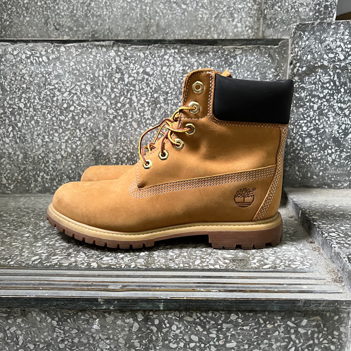 우먼스 팀버랜드 6인치 워터프루프 부츠 위트 누벅 상품이미지2
