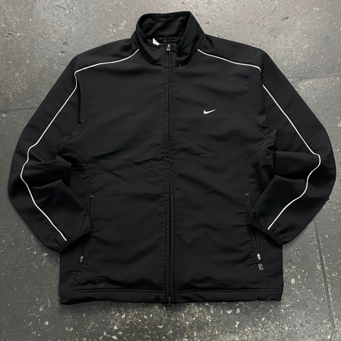 100 나이키 스우시 바람막이  상품이미지1