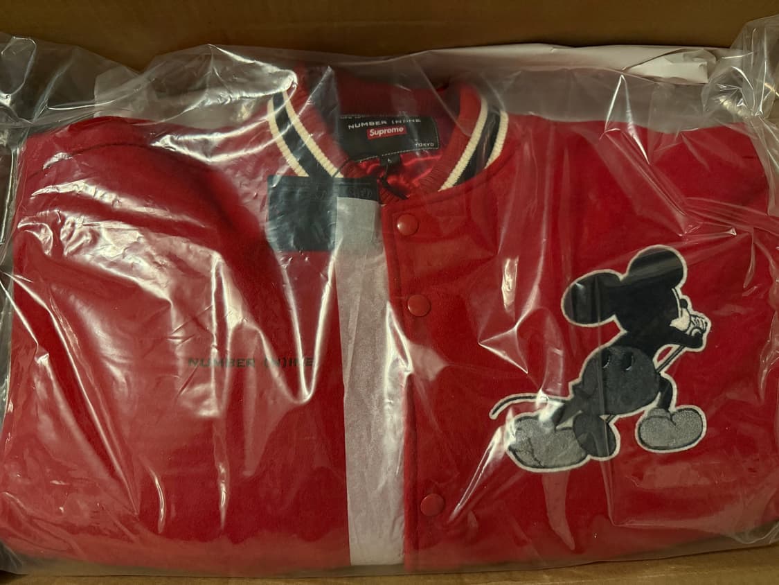 슈프림 넘버나인 바시티 레드 상품이미지1