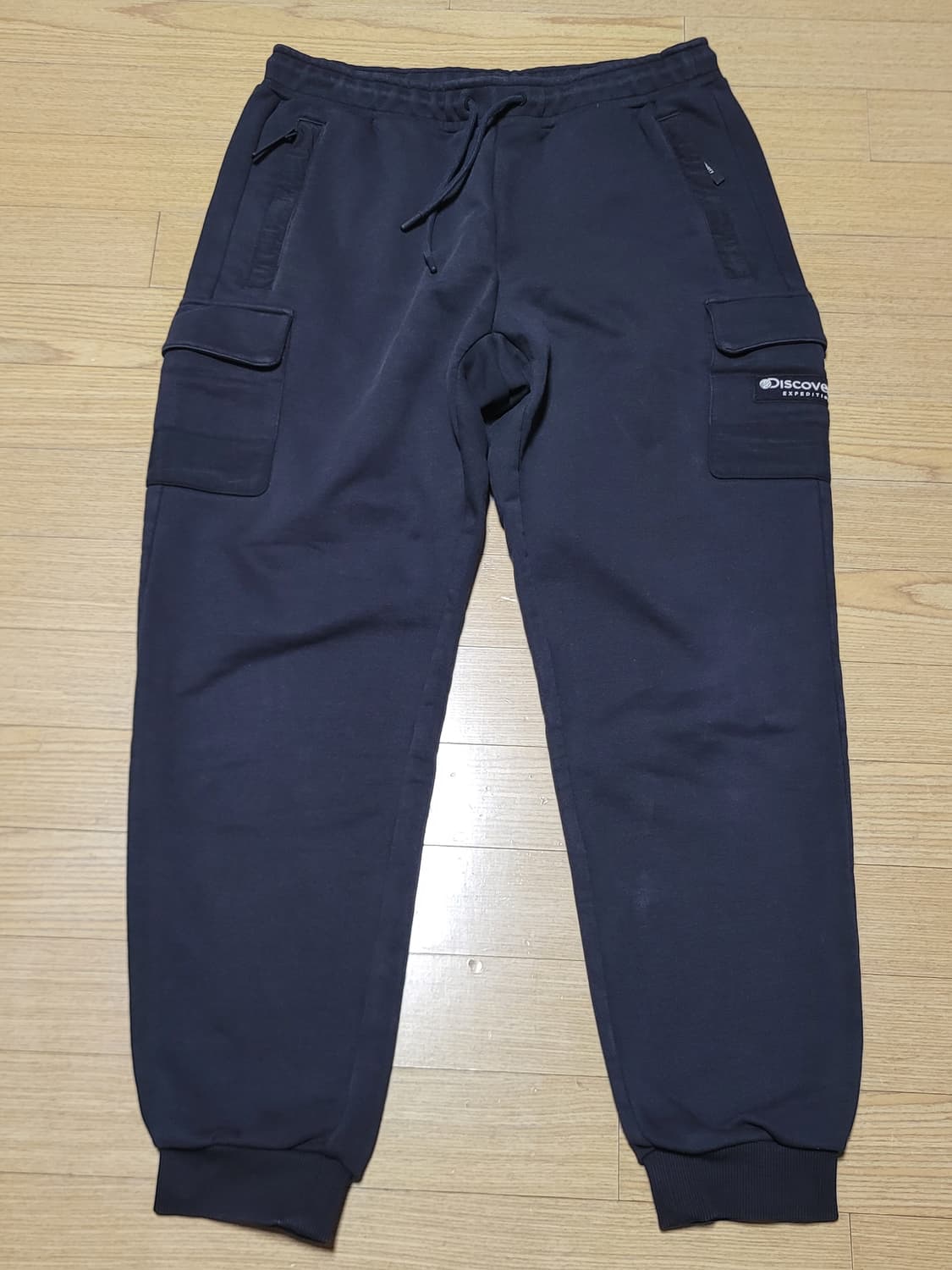 디스커버리 카고 트레이닝복하의

 상품이미지3