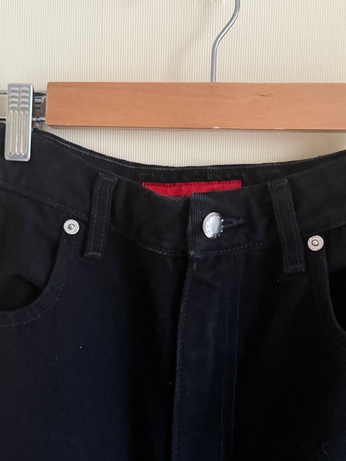 에크하우스 라타 블랙 와이드 핏 데님 진 24 시착용 상품이미지5