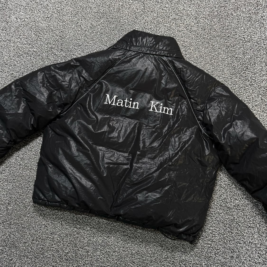 Name : 마뗑킴 마뗑로고 투웨이 코팅 다운 유광 숏패딩 :) 상품이미지1