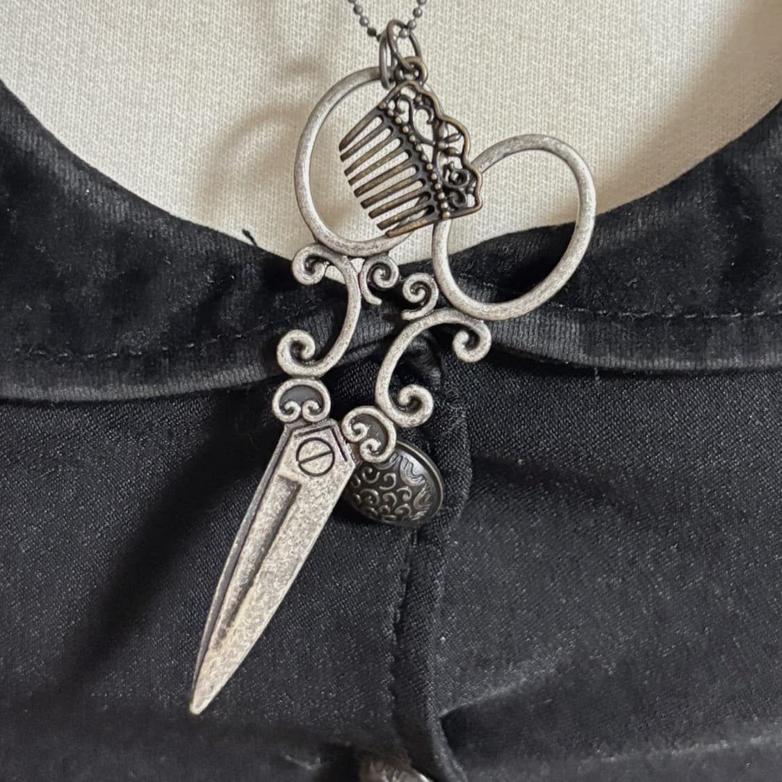 (이체시에눌) 일본 로판영애 앤틱 가위 앤 빗 레이어드 팬던트 목걸이 상품이미지2