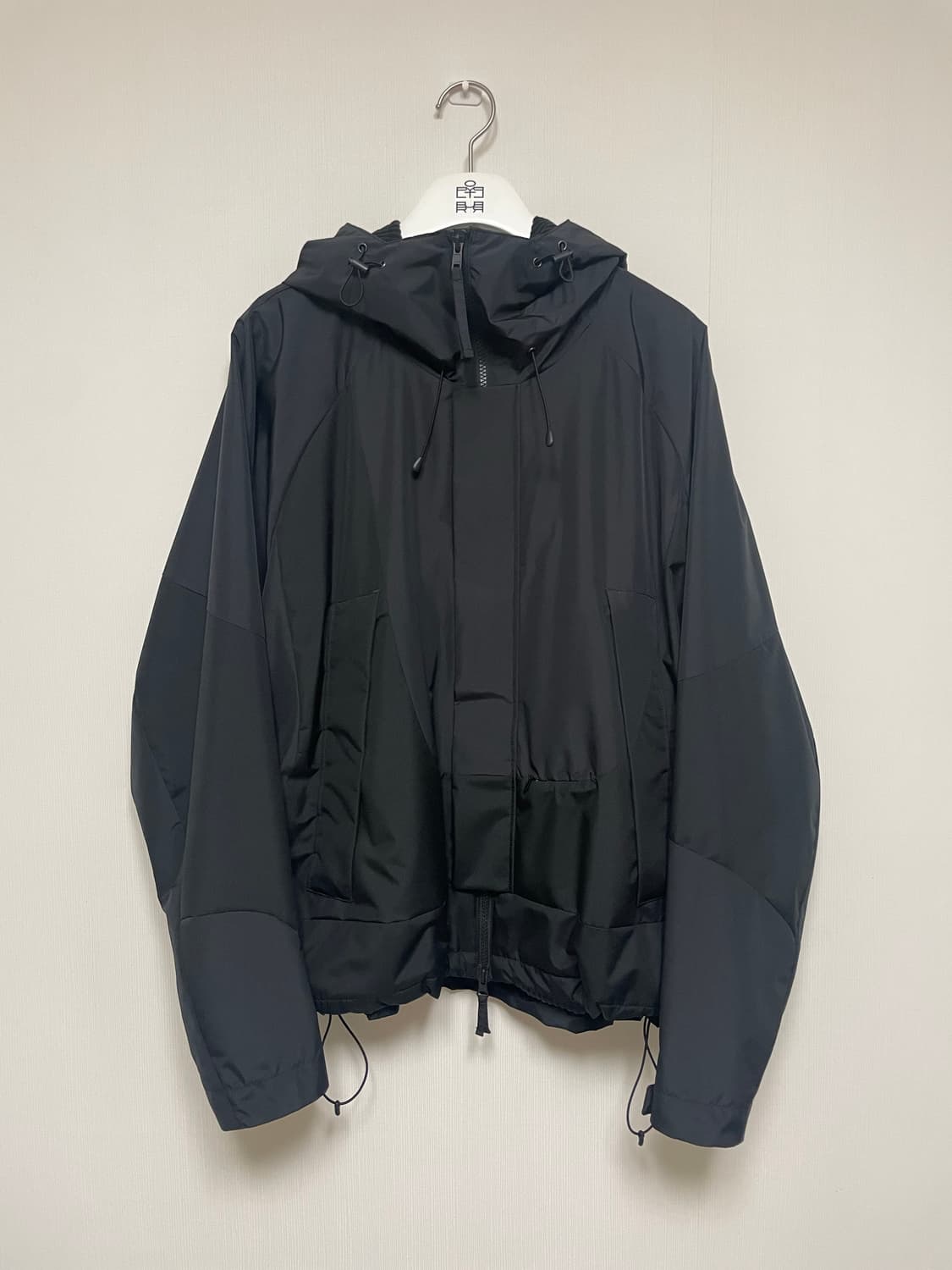 [3] 폴리테루 옵스큐라 쉘 점퍼 블랙 23FW 상품이미지2