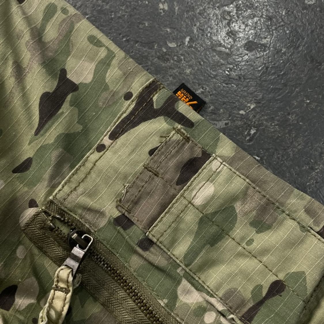 100 726 기어 카모플라쥬 택티컬 점퍼 상품이미지4