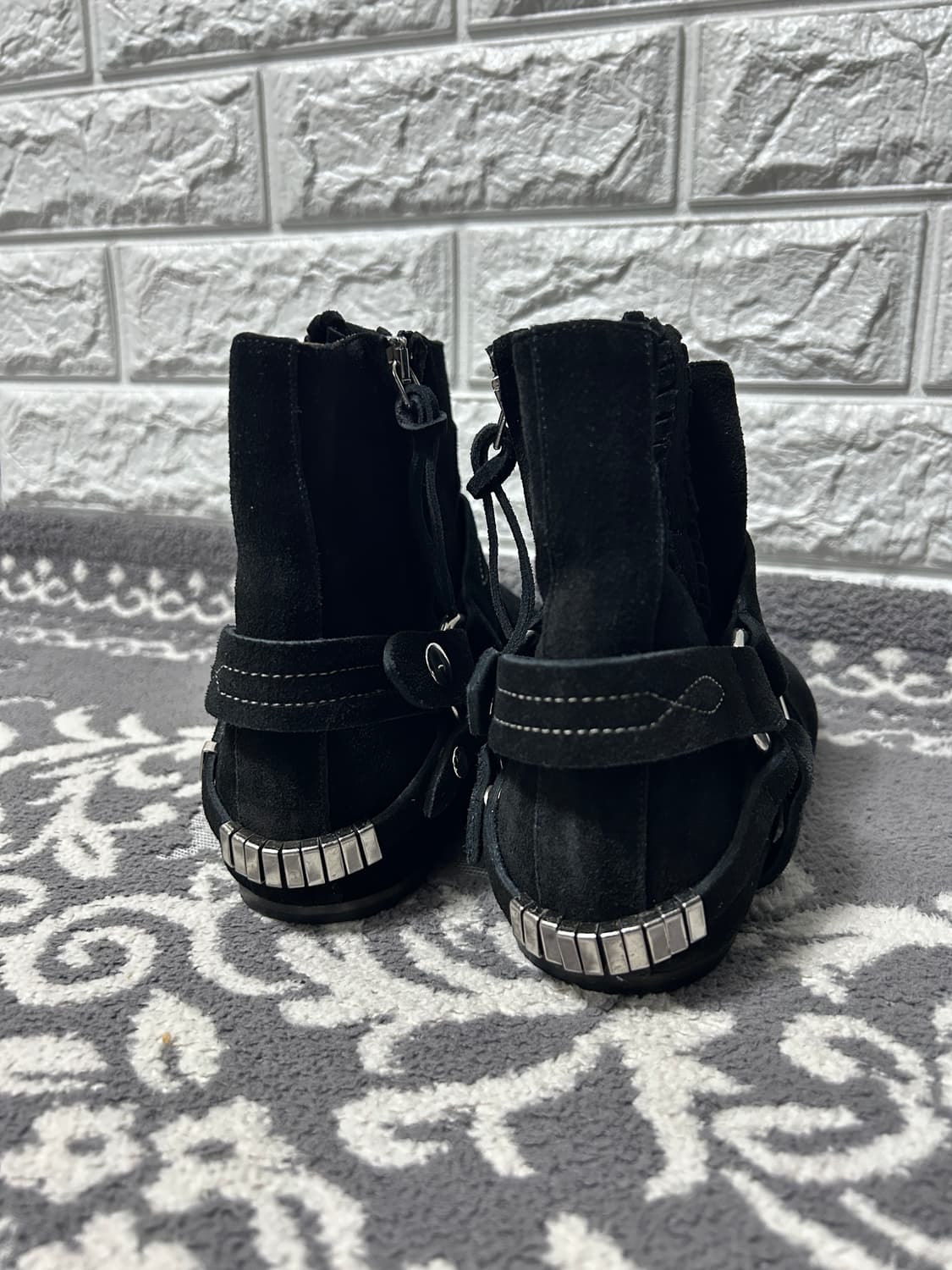 이자벨마랑 스웨이드 링 메탈 스트랩 부츠 상품이미지4