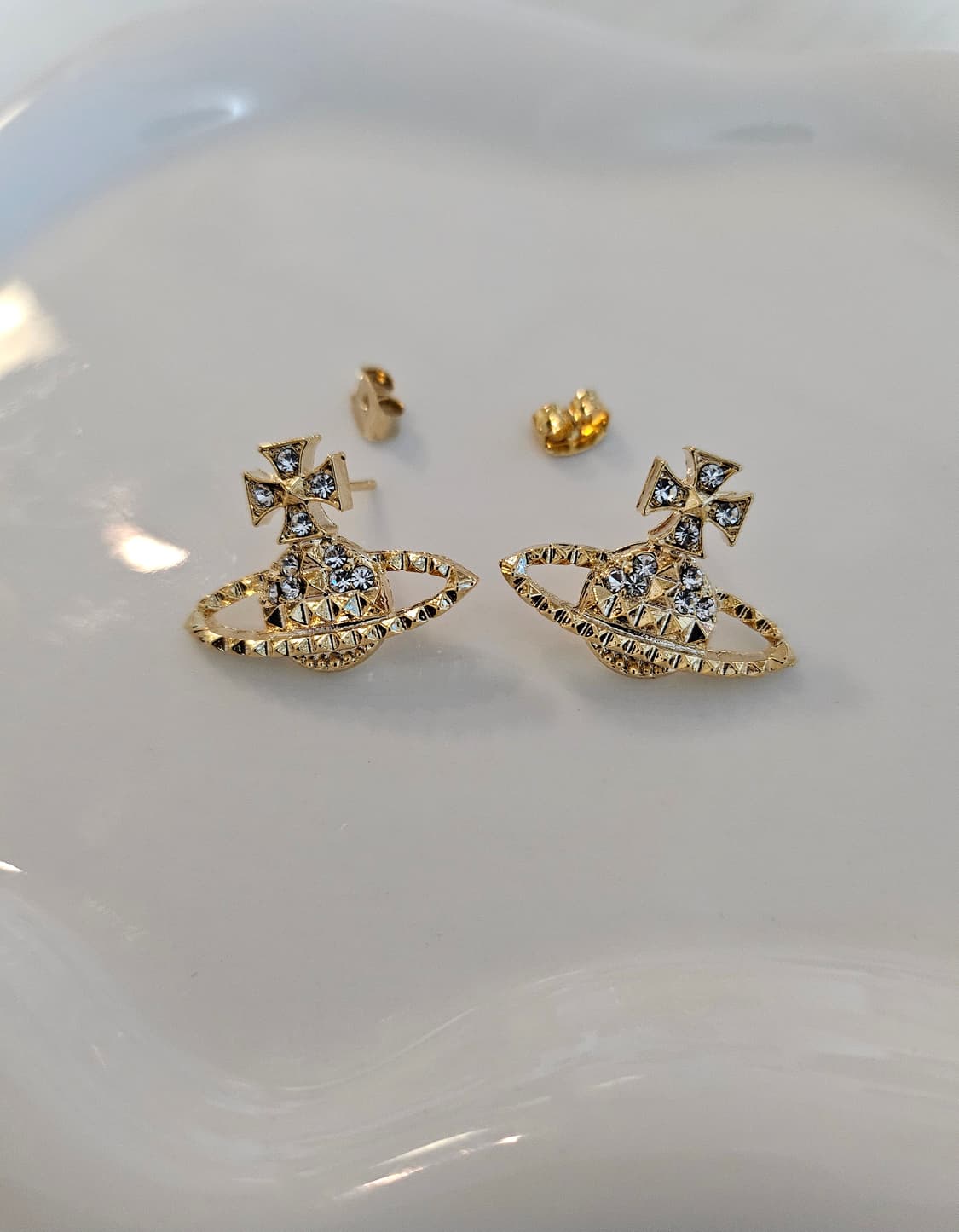 비비안웨스트우드 업사이클링 스터드 귀걸이 상품이미지2