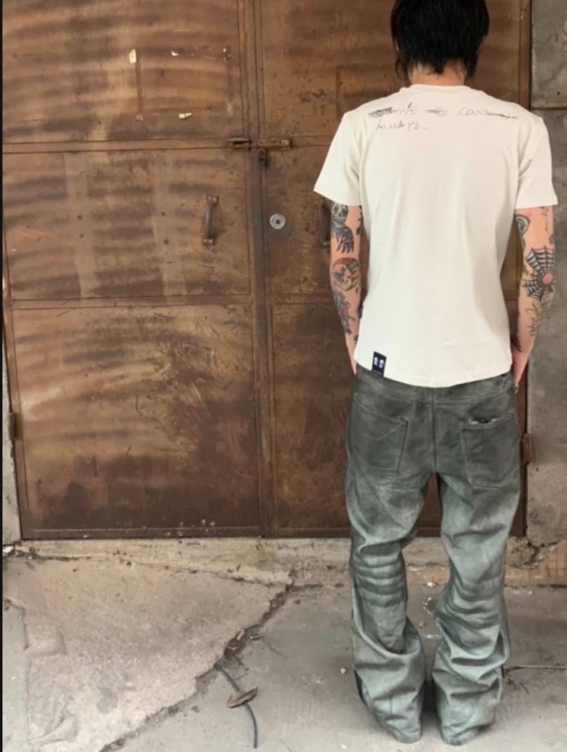 no E mosen Dirty Texture Flared Trousers 상품이미지2