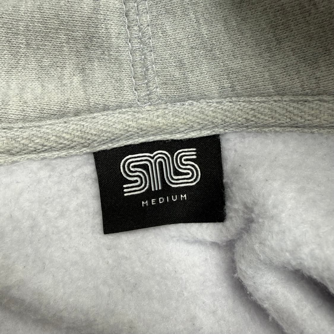 인디펜던트 X SNS! 백 프린팅 로고 그레이 후드티 M 상품이미지7