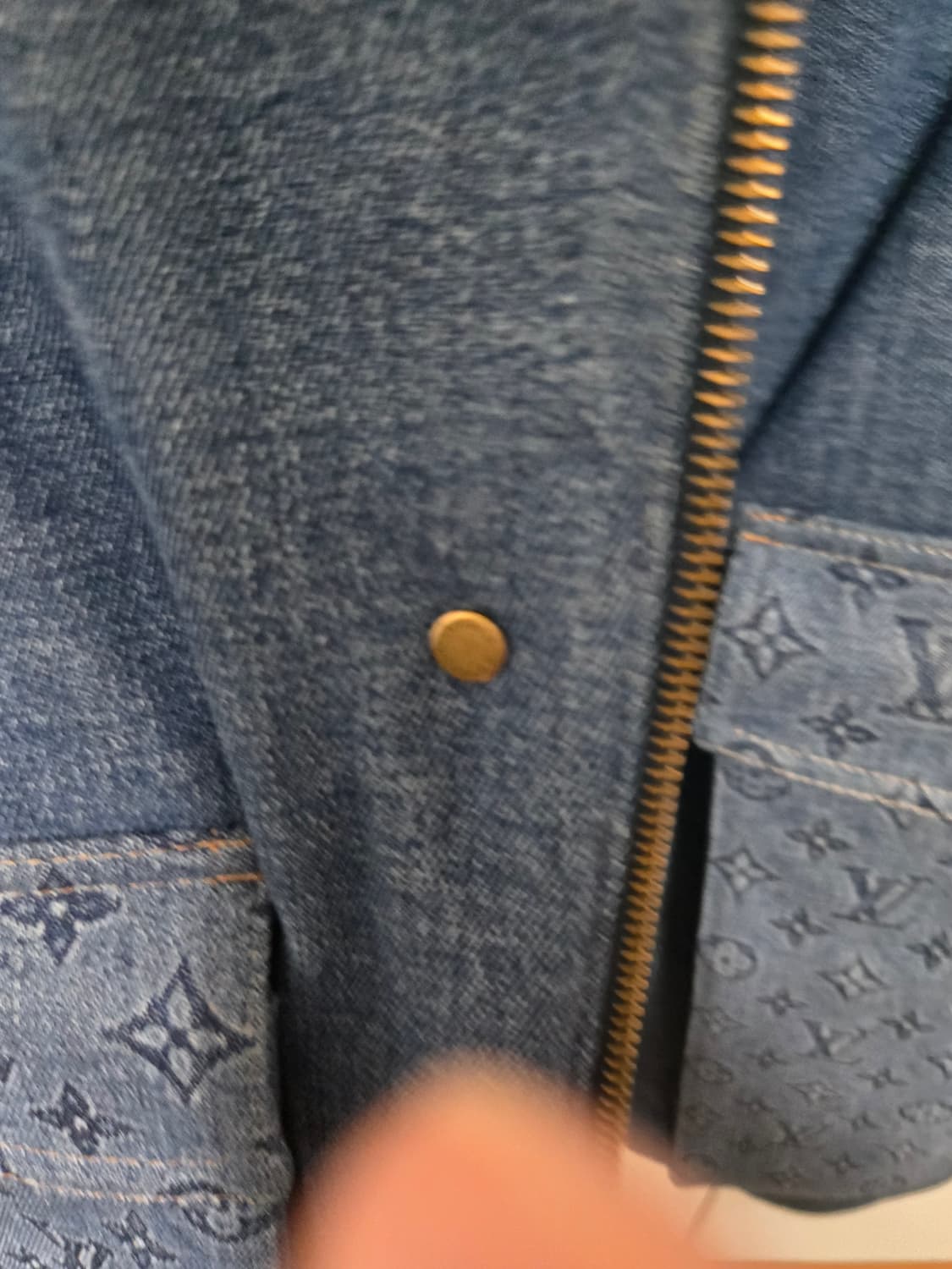 정품 루이비통 카펜더 데님 패딩 50사이즈 상품이미지10
