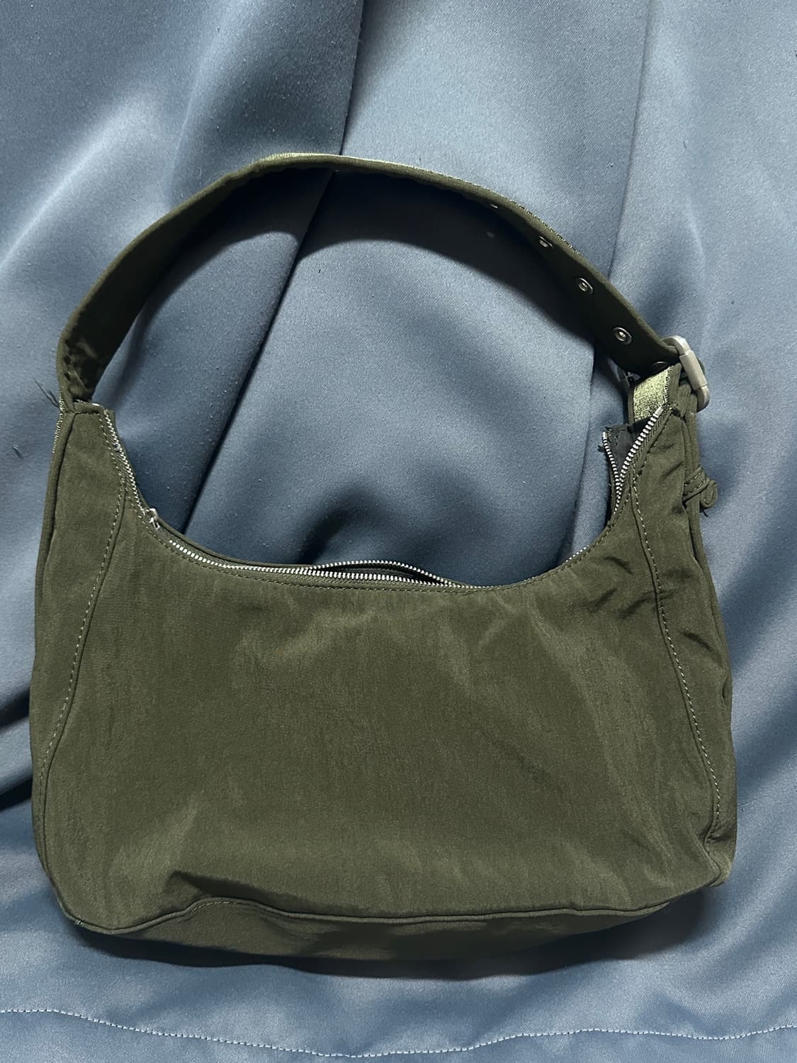 ZARA 카키 나일론 포켓 호보백 상품이미지2
