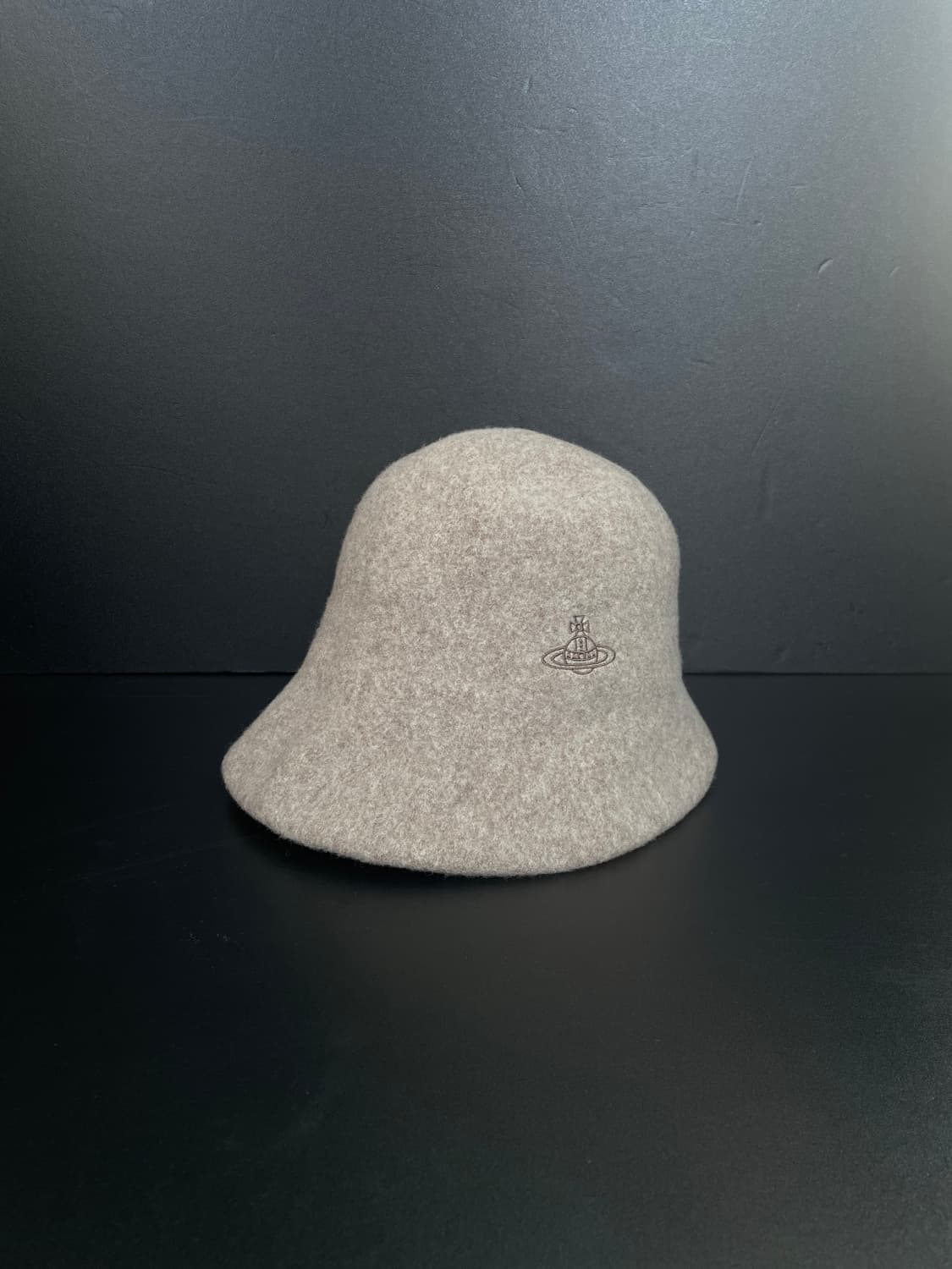 비비안웨스트우드 자수 바스크 크로쉐 울 버킷햇 상품이미지1