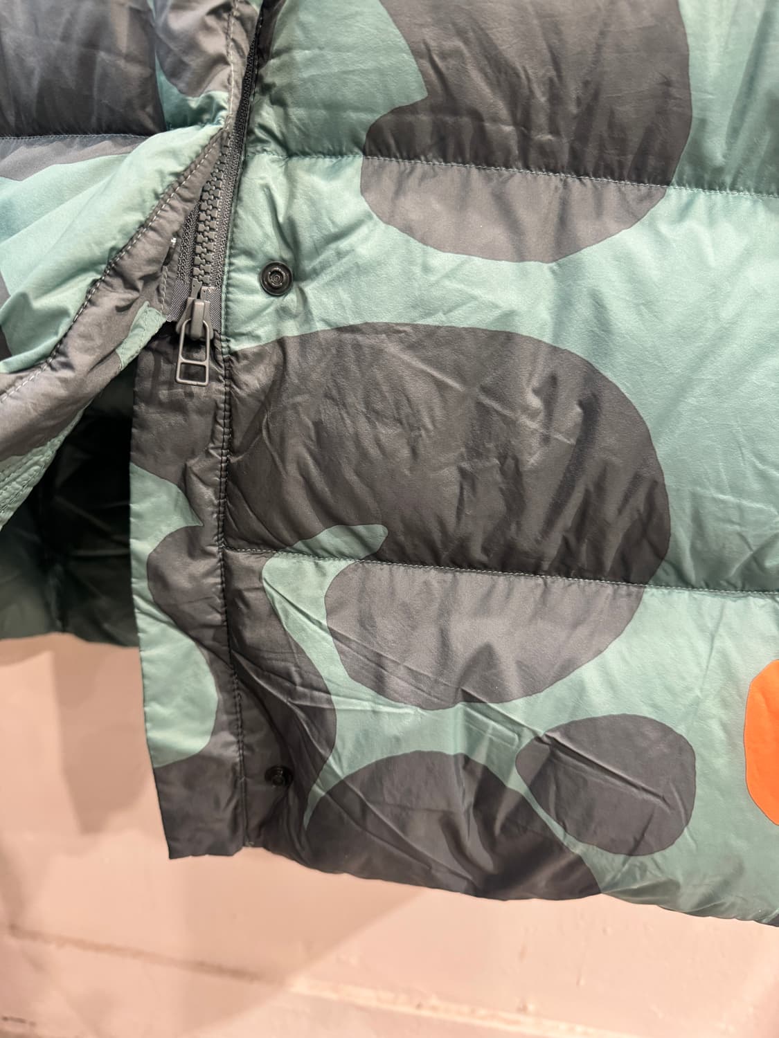 유니클로x마리메코 울트라라이트 슬림다운 상품이미지5