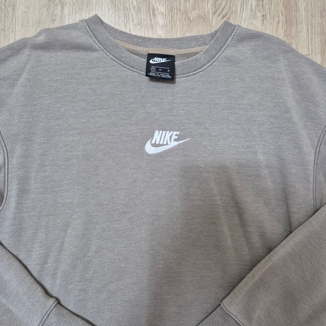 나이키 미들로고 맨투맨 스웻셔츠 상품이미지2