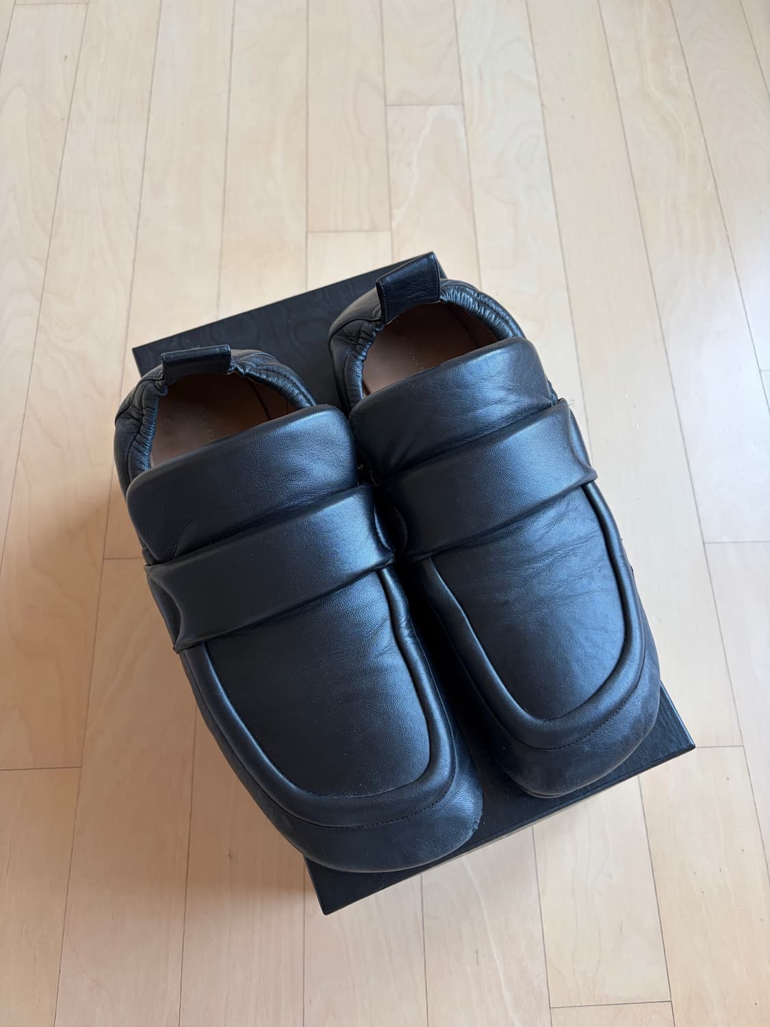 드리스반노튼 패디드 로퍼 45 상품이미지2