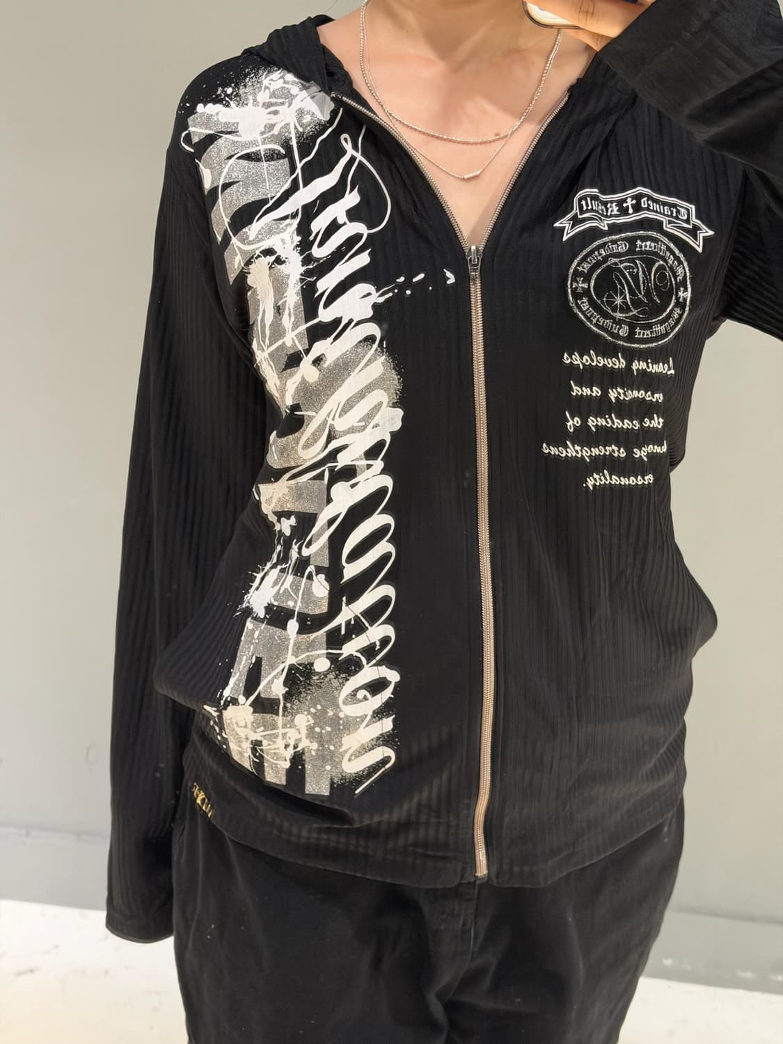 punk lettering & printing hood zip-up 상품이미지3