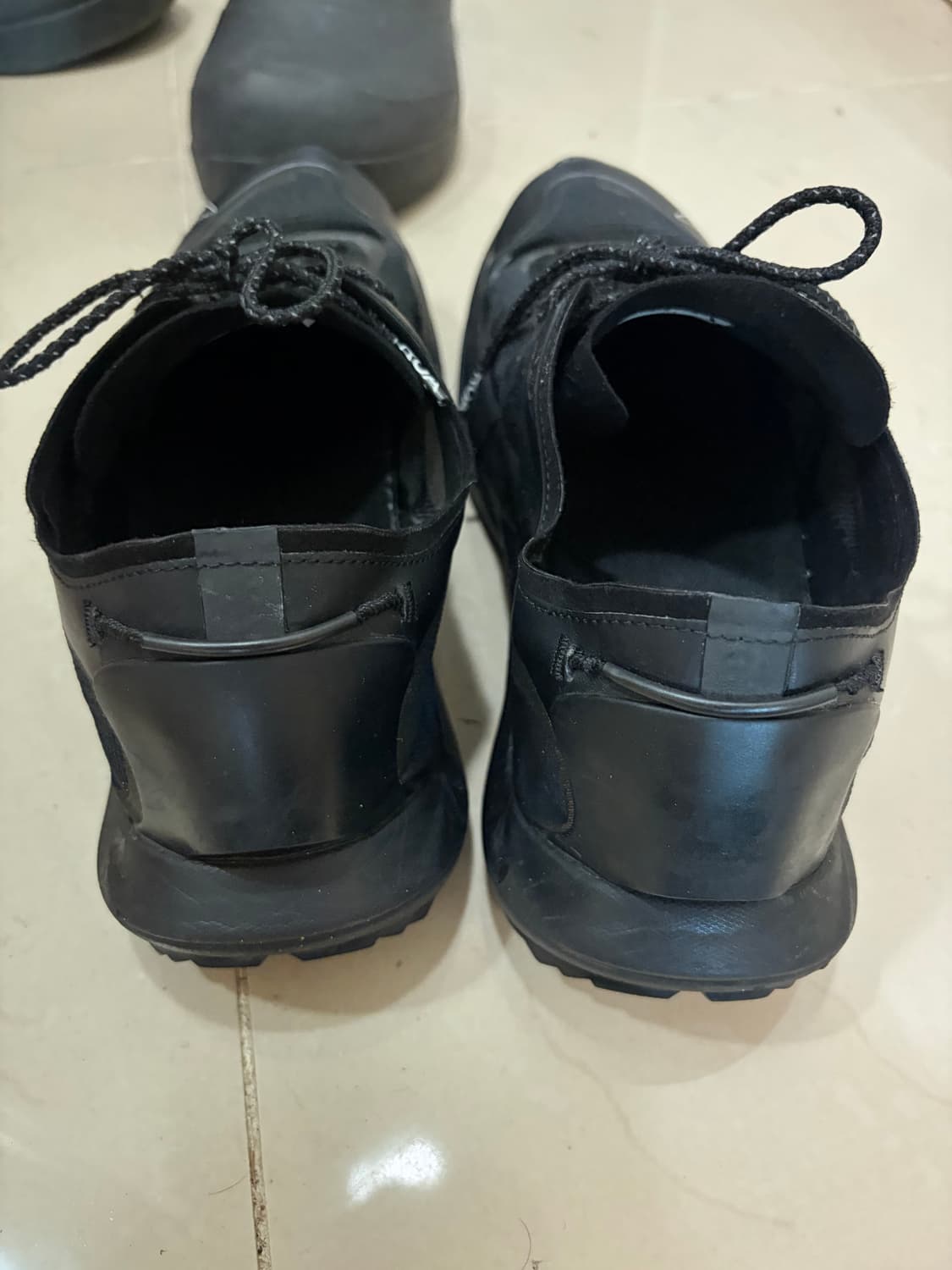 roa 로아 셀라 43사이즈  상품이미지4