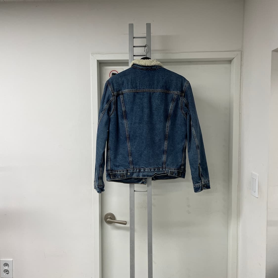 리바이스 쉐르파 데님 자켓 S 상품이미지5