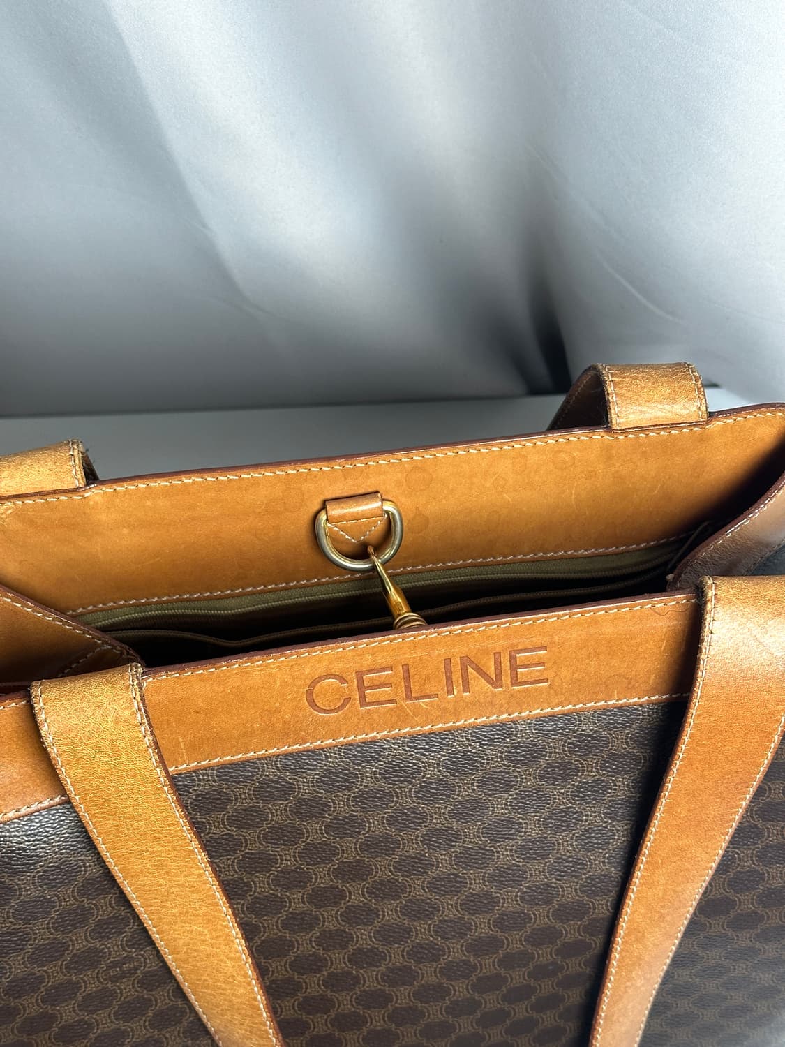 셀린느 빈티지 버티컬 숄더 토트백 남녀공용 상품이미지3