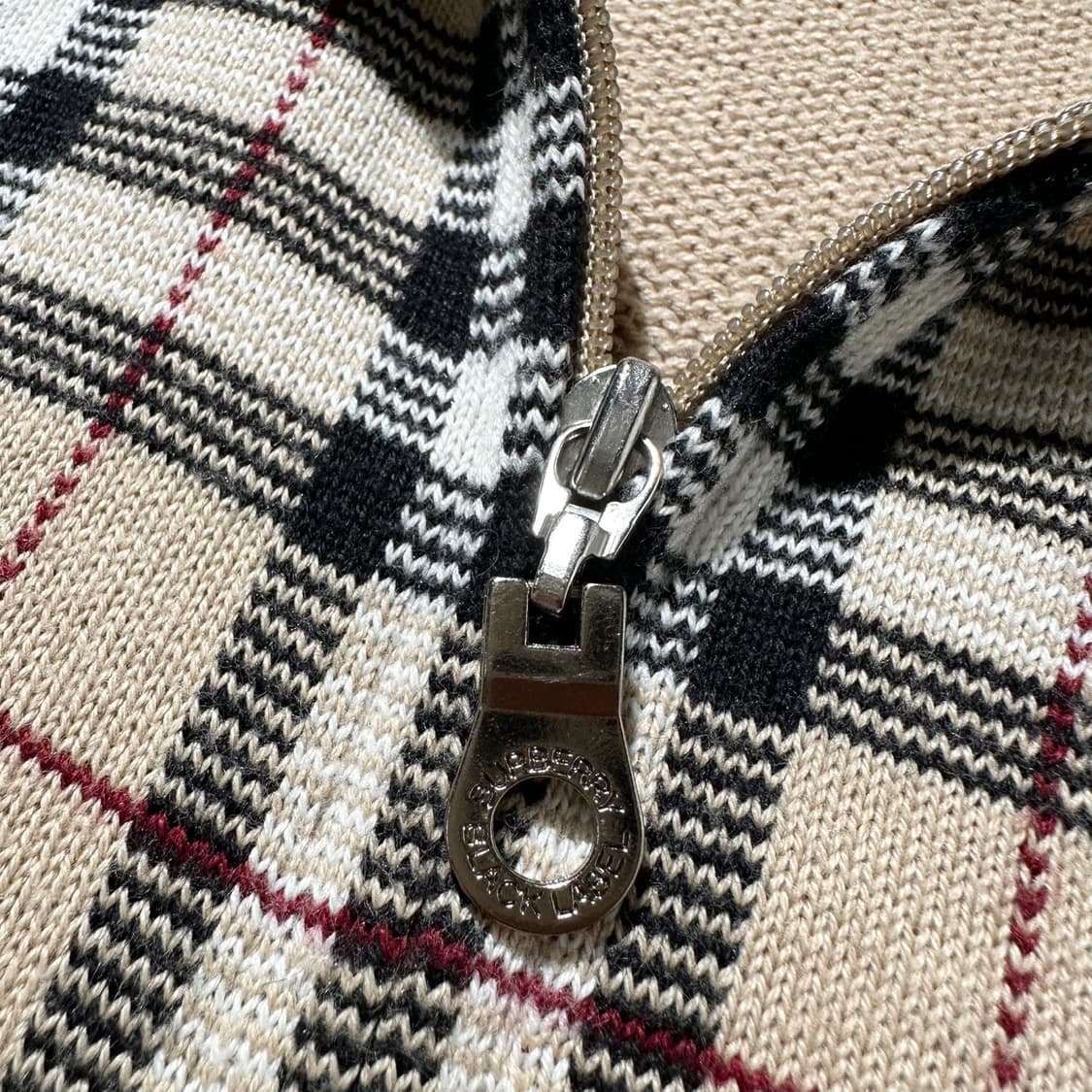 버버리 블랙라벨 노바체크 니트 집업 가디건 상품이미지5