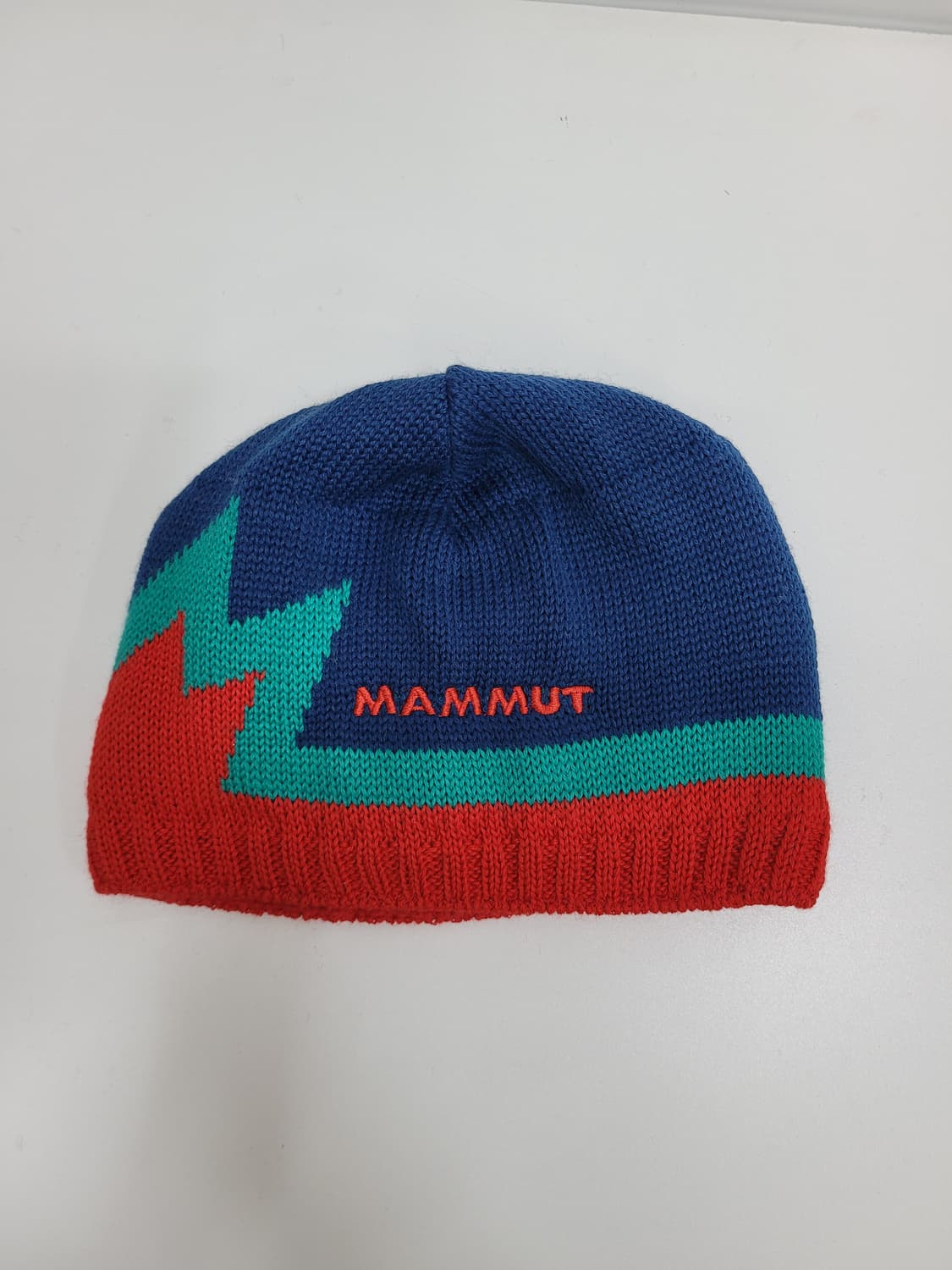 MAMMUT 마무트 비니 / FREE
a1b5
 상품이미지1