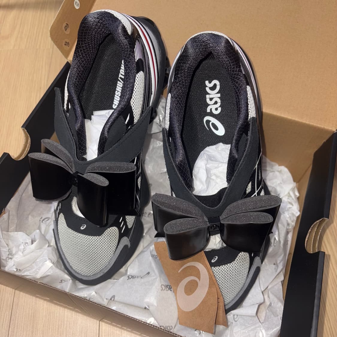 새상품) 아식스 x 슈슈통 젤 키네틱 플루언트 250 상품이미지1