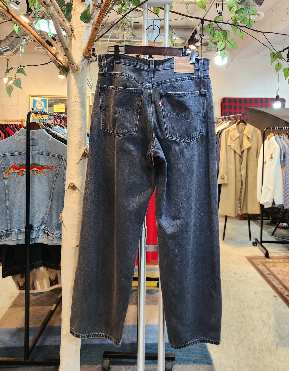 LEVIS 리바이스 흑청 베기 핏 데님 팬츠 상품이미지2