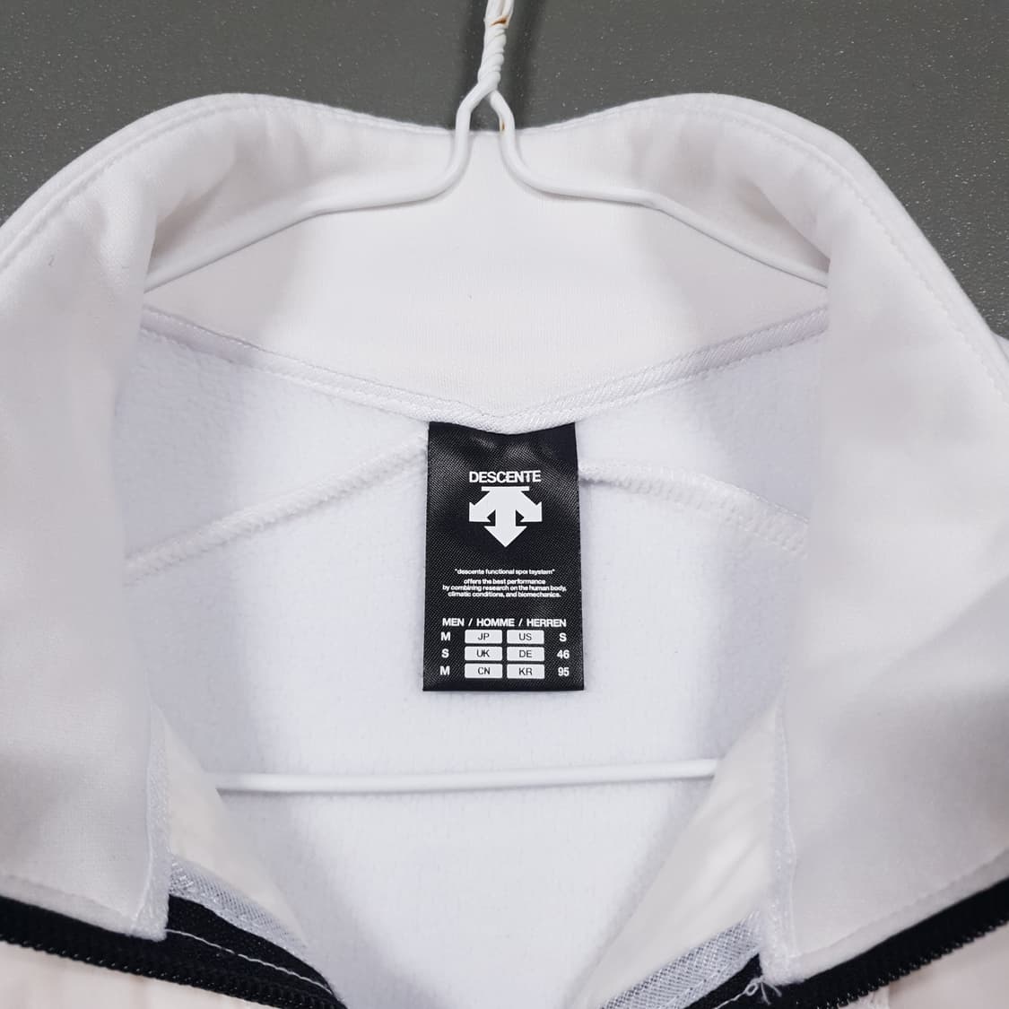 M) 데상트 신형 20FW 덕다운 방풍 하이브리드 플리스 자켓 화이트 상품이미지7